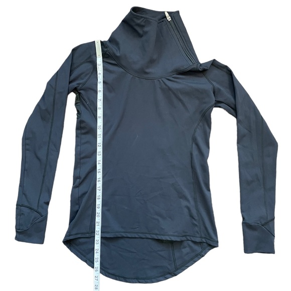 P’Tula Turtle Neck Sweater (S) - Picture 3 of 7